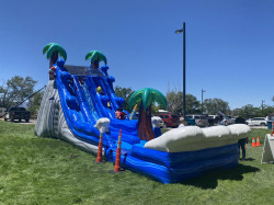 IMG 1829 1657919977 20' Malibu Splash Dual lane